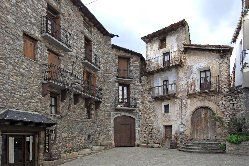 Hotel Diamo Castejon De Sos Exterior photo